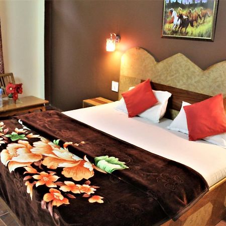 Hotel Ocean Inn 마날리 외부 사진