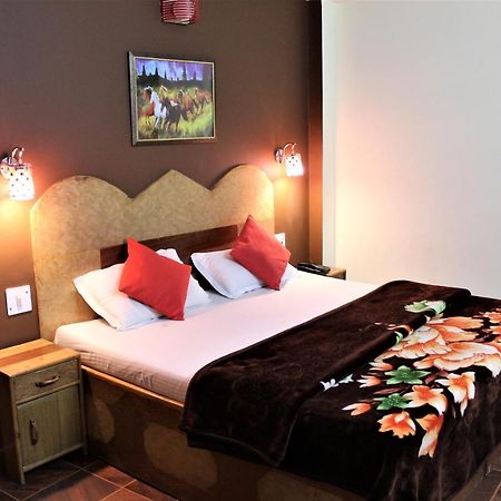 Hotel Ocean Inn 마날리 외부 사진